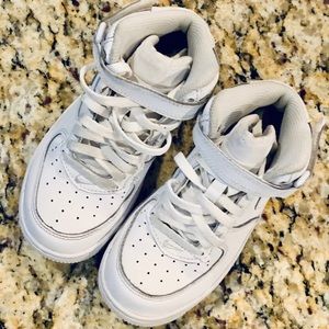 Nike Air Force 1 Mid